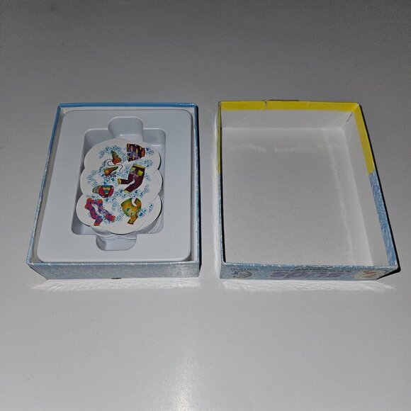 Suds Swirling Whirling Sequence Card Game Laundry Gamewright - Picture 5 of 7